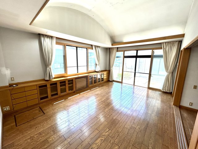 淡路市仮屋戸建の居間・リビング