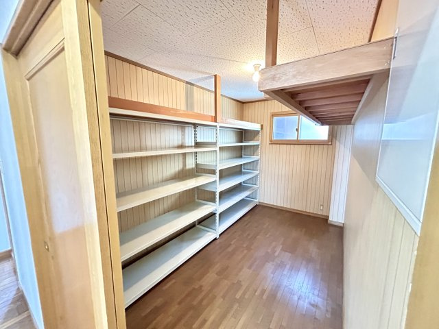 淡路市仮屋戸建の収納