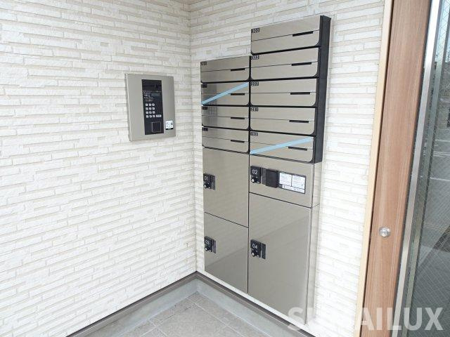 熊本市中央区本山４丁目のアパートのエントランス