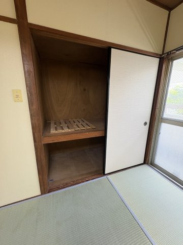 ミリオンコーポラス三萩野の収納