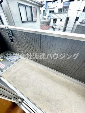 D House northのバルコニー