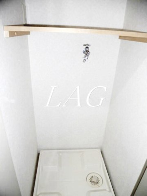 【設備】 | クレスト下北沢 | 洗濯機置き場です