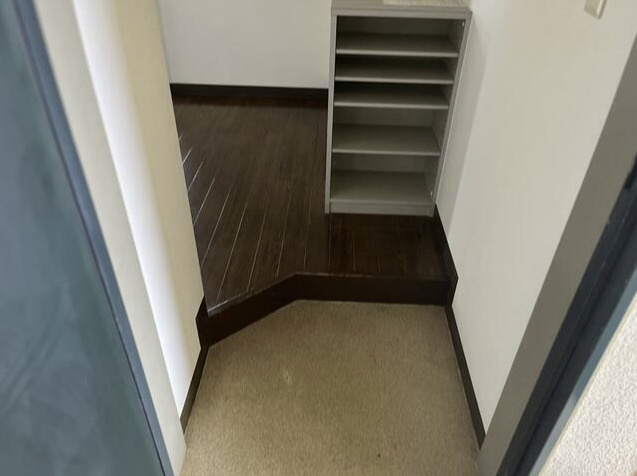 ラ・セリーヌ壱番館の玄関