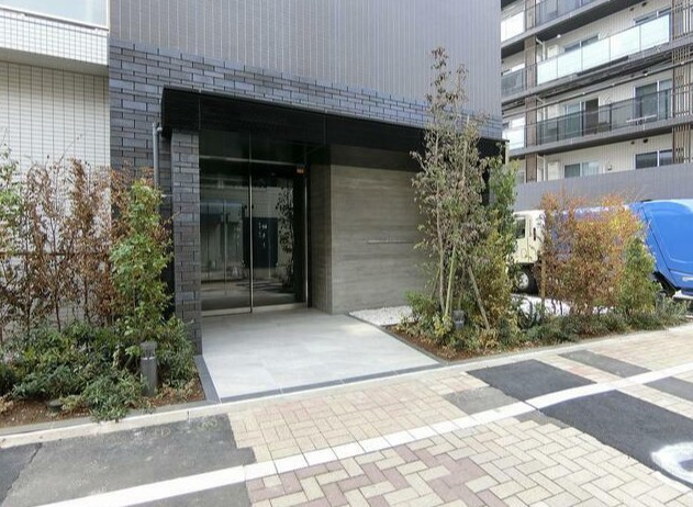 クレストコート渋谷笹塚のエントランス