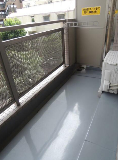 ルーセント方南のバルコニー