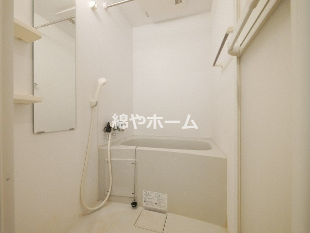グランパシフィック天満橋の浴室|お風呂です