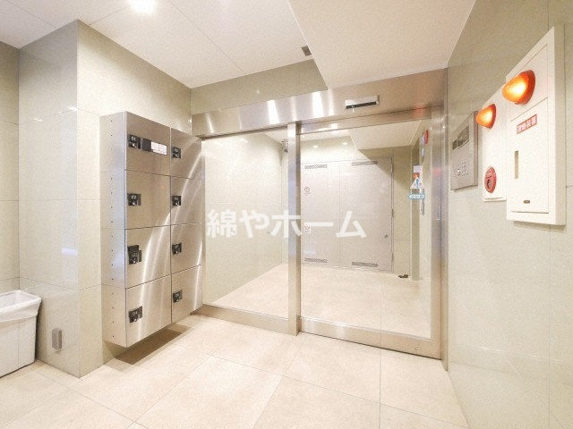 グランパシフィック天満橋のエントランス|落ち着いたエントランスです