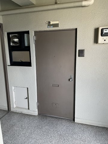 コーポ小石川の玄関