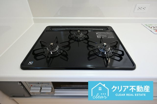 【設備】 | 桐生市広沢町第18　クレイドルガーデン | 料理が効率よくできる3口コンロ