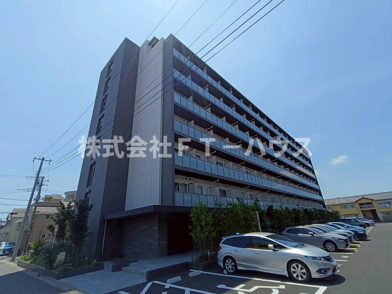ケイディーエックスレジデンス原木中山の外観
