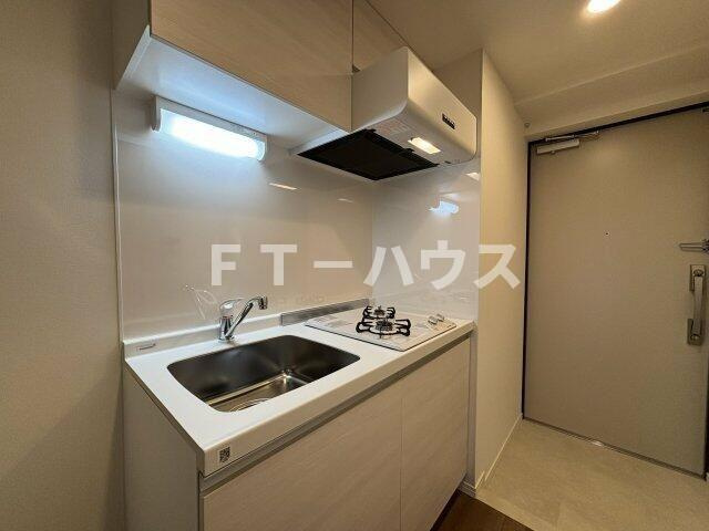 ケイディーエックスレジデンス原木中山のキッチン