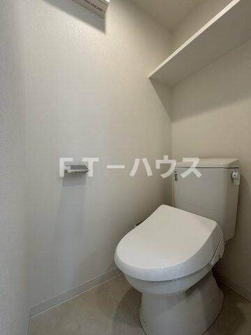 ケイディーエックスレジデンス原木中山のトイレ