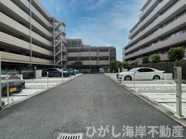 いずみ中央ガーデンハウスの駐車場|敷地内駐車場