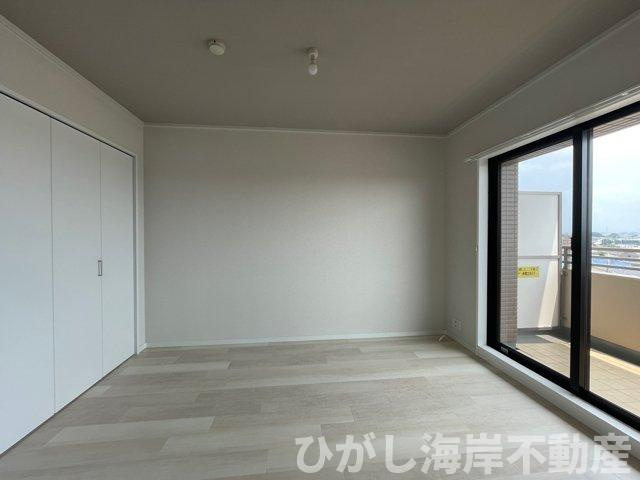 いずみ中央ガーデンハウスの洋室|新規リフォーム完了！　6帖　洋室