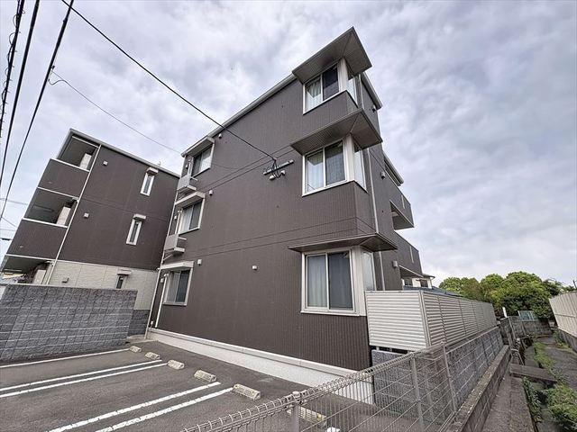 ＧＤ Ｓａｓａｂａｒｕ Ａｐａｒｔｍｅｎｔ Ｂの外観|建物外観