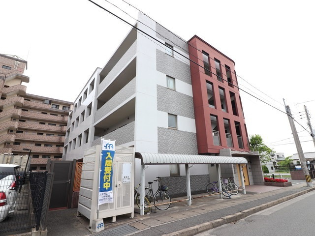 アンプルールベトン城南