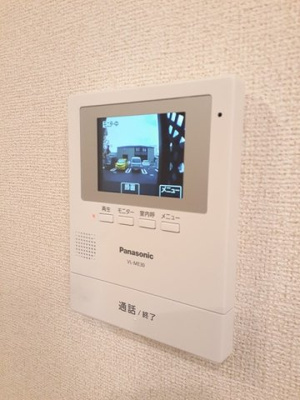 【セキュリティ】 | セレニティⅡ | モニター付きインターホンです