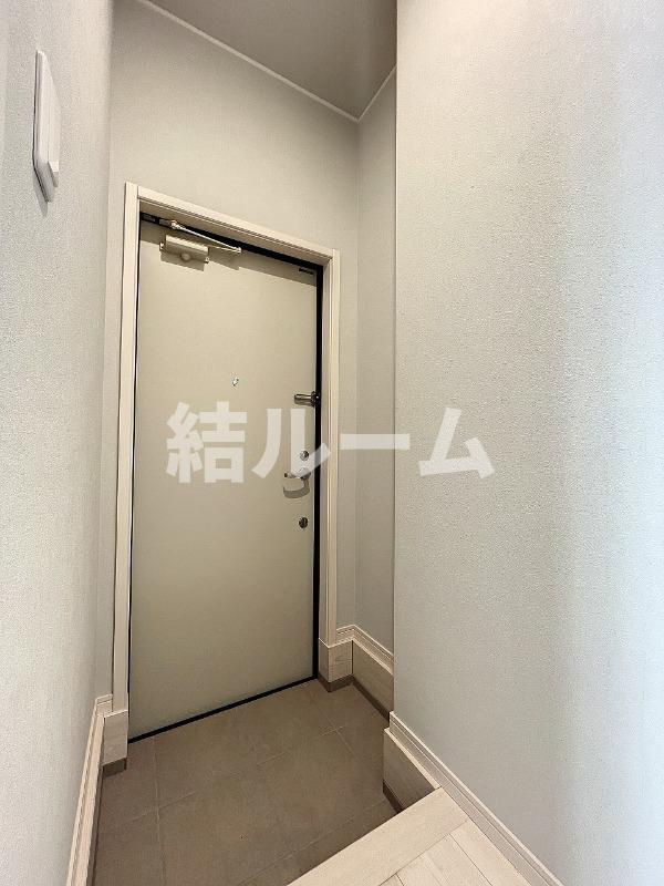 中野区鷺宮１丁目のアパートの玄関