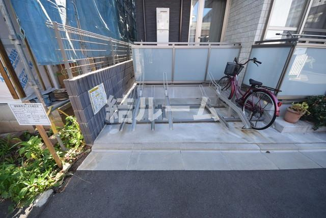 北区赤羽西２丁目のアパートの駐車場