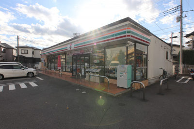 セブンイレブン 千葉桜木８丁目店まで150ｍ