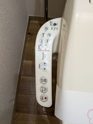 ウォシュレット機能付き！