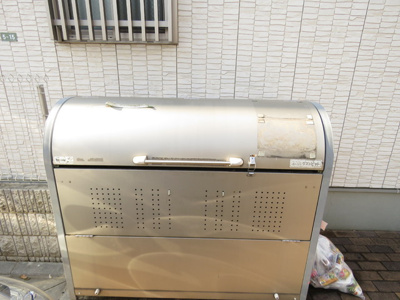 敷地内ゴミ置場です