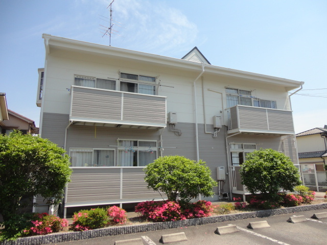 吉川ハイツの外観