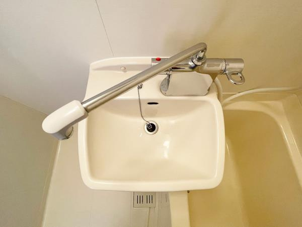 メゾンベール南麻布の洗面所