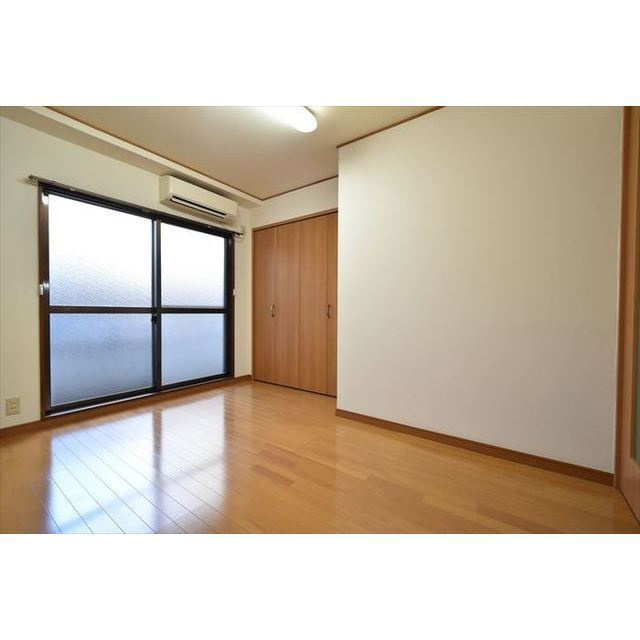 第六ホクシンビルの内装