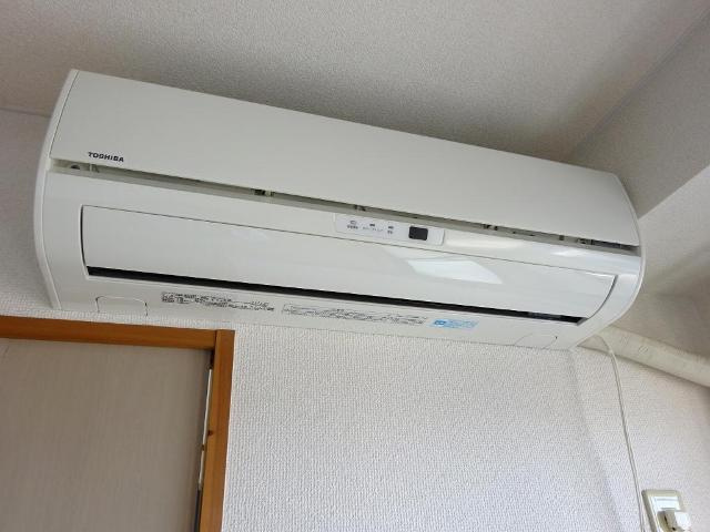ロイヤルヒルズの設備|エアコン
