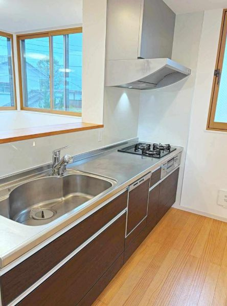 平塚市片岡　中古戸建のキッチン|キッチンでお料理をお楽しみください