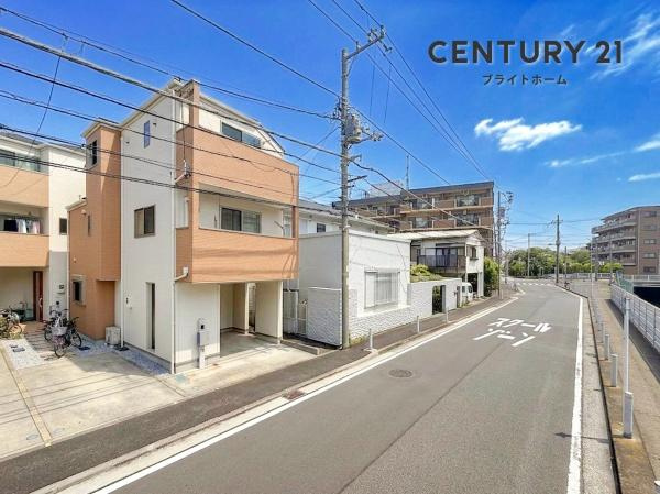 横浜市中区本牧元町の中古一戸建の外観|いつでもご案内可能です！
お車でご自宅まで送迎承ります。