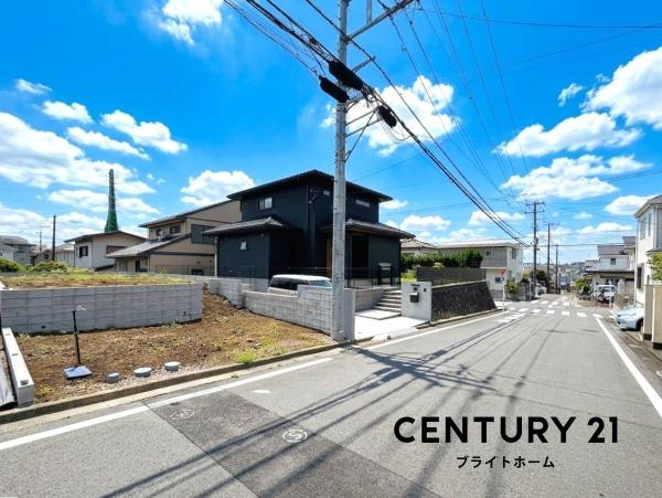 横浜市保土ケ谷区法泉２丁目の新築一戸建の前面道路含む現地写真|閑静な住宅街につき住環境良好です♪
お気軽にお問い合わせください。
