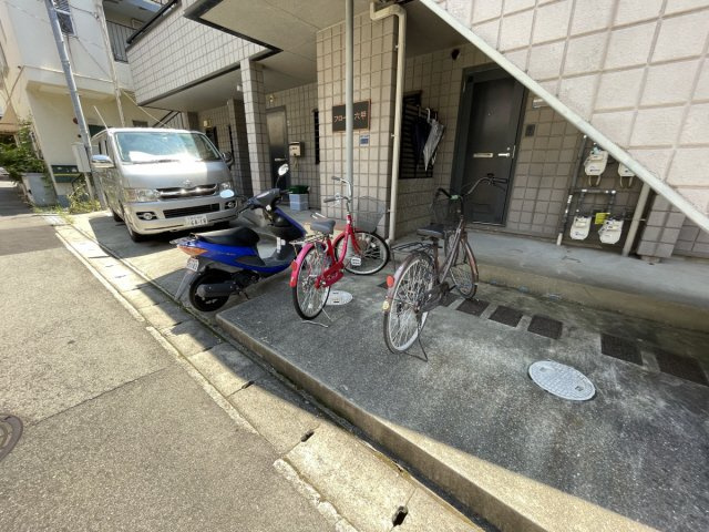 フローラ六甲のエントランス