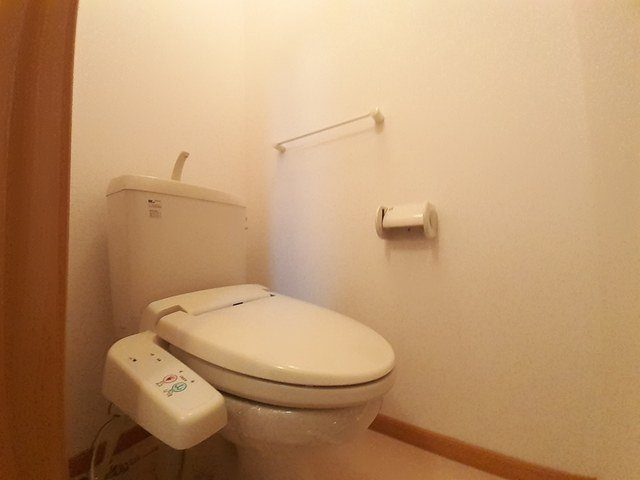 プルミエ・アムールⅡのトイレ|ゆったりとした空間のトイレです