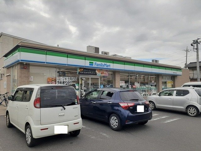 フレスクーラ　Ａの周辺|ファミリーマートさんまで500m