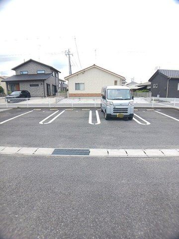 ペスカ・トーレの駐車場
