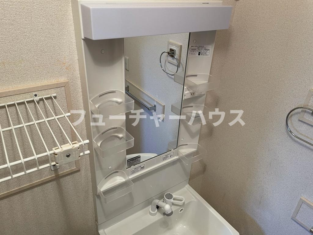 グランシャリオ　Ｂの洗面所|忙しい朝には欠かせない洗面所です