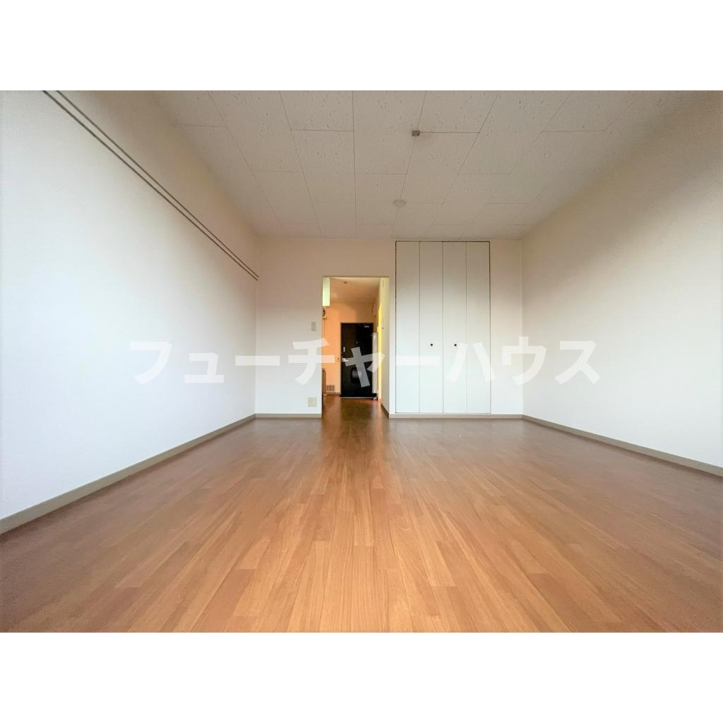 HILLS上高場の居間・リビング|※202号室の画像です