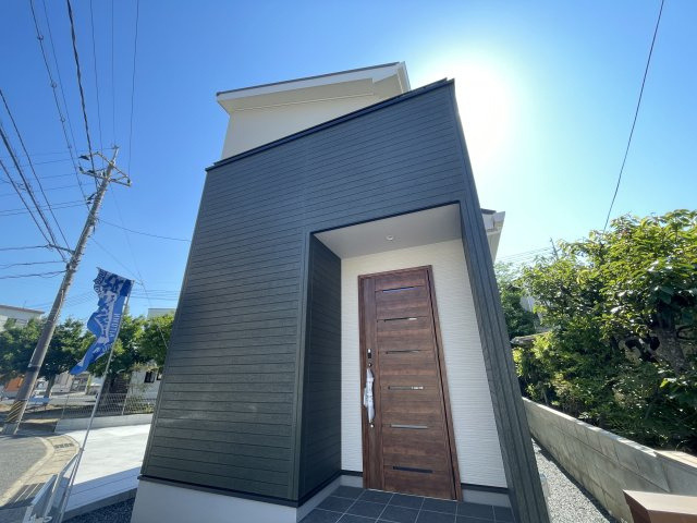 岡山市中区福泊　戸建の玄関|玄関の様子です。