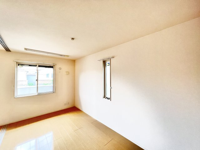 ラプリマさくら坂の洋室|※別部屋参考写真