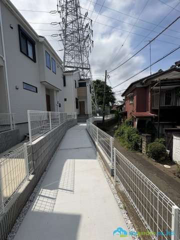 藤沢市高倉　新築戸建　全１棟