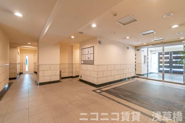 日神デュオステージ亀戸のロビー
