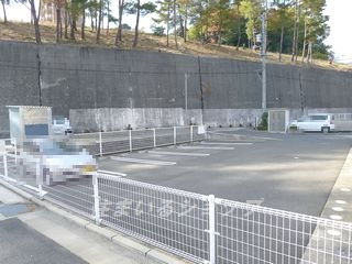 ハーモニーの駐車場