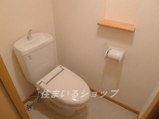ハーモニーのトイレ|暖房便座・収納あり