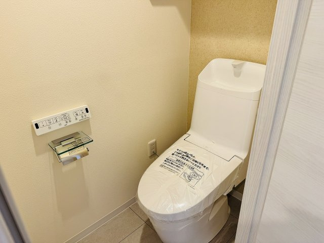 グローベルガーデン豊田ディーセントスクエアのトイレ|～新規交換済、暖房温水洗浄機能付きトイレ　冬場は特に嬉しい機能ですね～