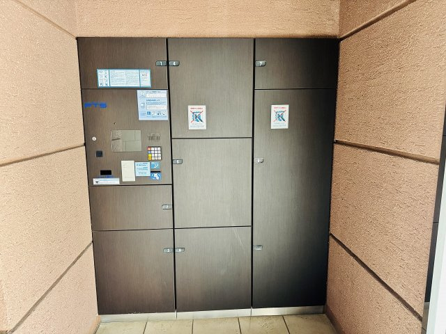 グローベルガーデン豊田ディーセントスクエアの設備|～不在時の荷物受け取りに便利な宅配ボックス～