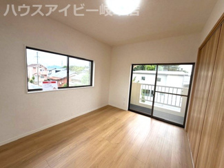 【洋室】 | 岐阜市古市場！再生住宅！水回りすべて新品交換！敷地広々108坪！お車5台以上可能！ | 岐阜市古市場！再生住宅！水回りすべて新品交換！敷地広々108坪！お車5台以上可能！