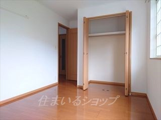 Ｆａｉｒｙ　Ｐｒｏｍｅｎａｄｅの寝室|クローゼットあり