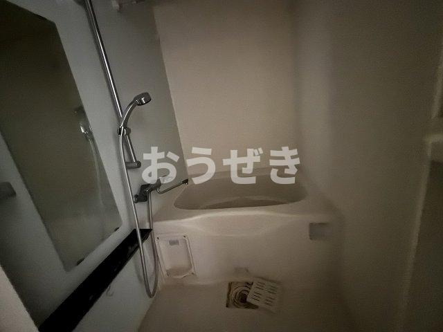 プレサンス横浜大通り公園の浴室